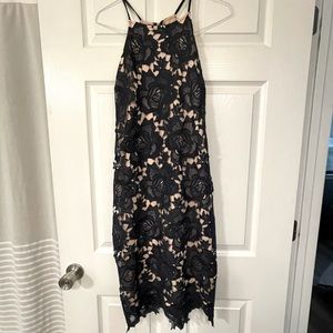 Vestique- women’s blue overlay with tan dress sz L